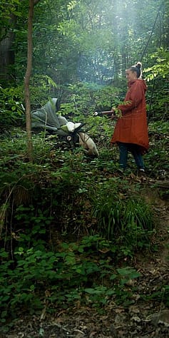 mum_baby_walk