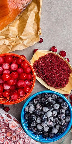 Lachs und Beeren