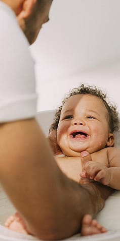 baby bathing