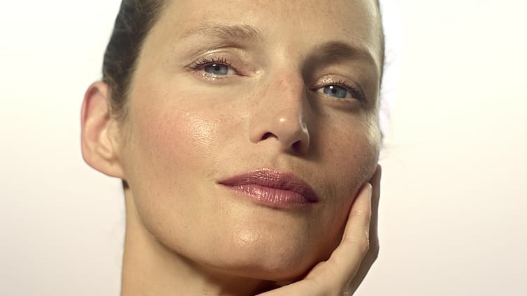 Nachtcrème aanbrengen