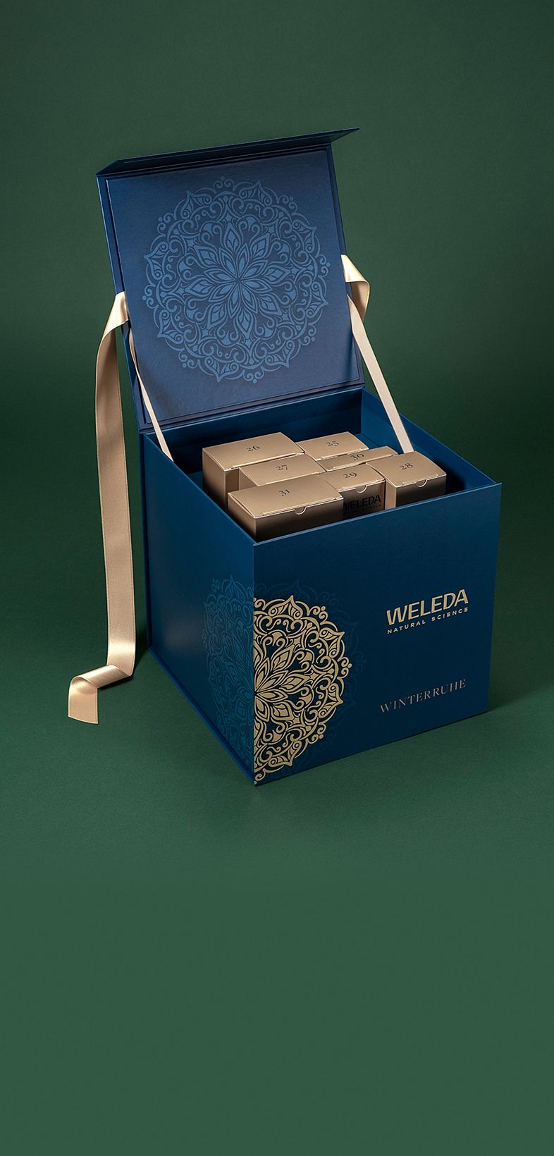 Weleda After Xmas Kalender auf dunklem Hintergrund