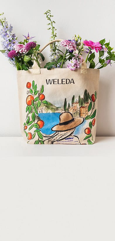 Kera Till Shopper mit Blumen