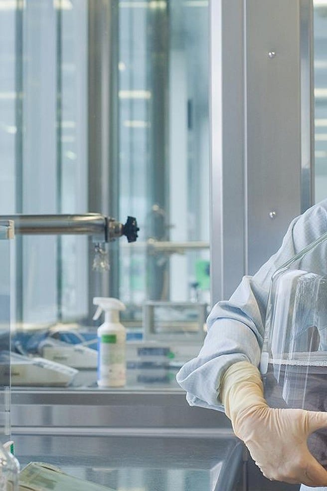 Mitarbeiter im Labor