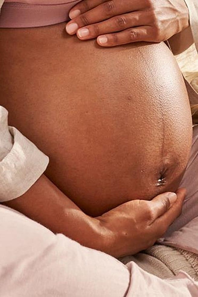 schwangere mit Bauch