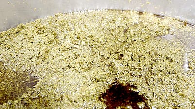 Zerkleinerte Pflanzenstoffe