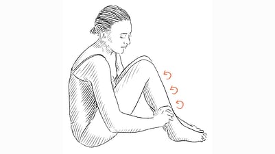 Illustration Frau legt Fingerspitzen zu beiden Seiten unten an die Wade.