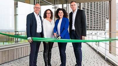 Thomas Jorberg, Daniela Trah, Tina Müller, Alois Mayer beim Band zerschneiden