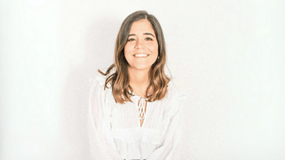 Foto de la matrona Sara Guzman