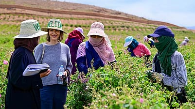 Im Tal der Rosen arbeitet WELEDA partnerschaftlich mit einer Frauenkooperative zusammen.