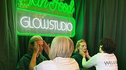 Skin Food Glow Studio