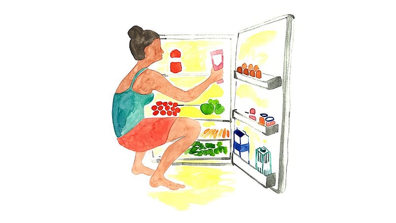 Disegno di donna seduta che guarda cosa contiene il frigo