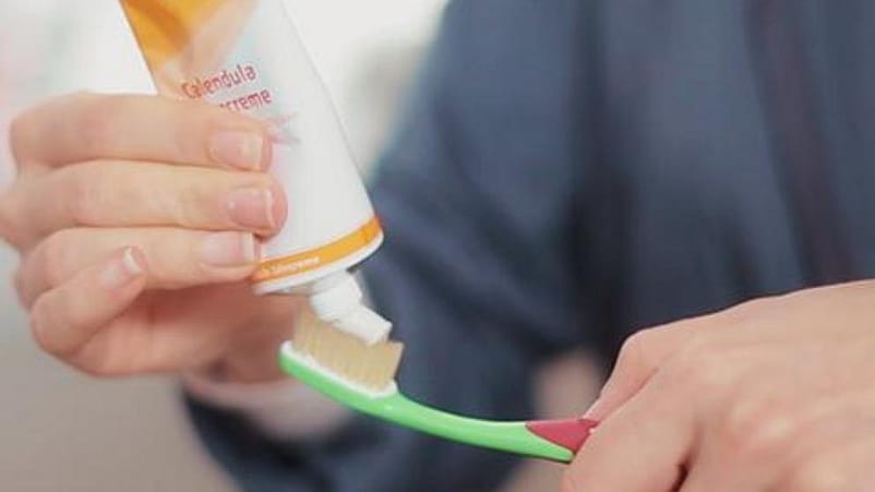 hygiène bucco-dentaire dentifrice