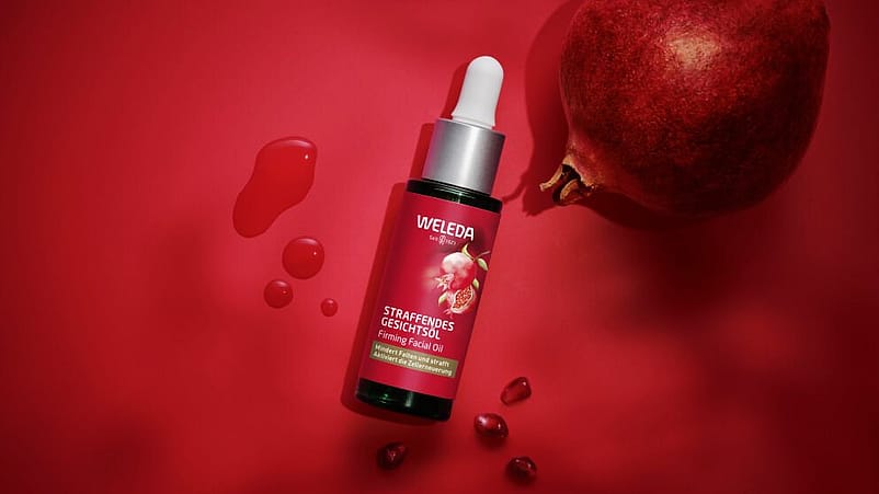 Flacon Huile Raffermissante Visage à la Grenade et sa texture