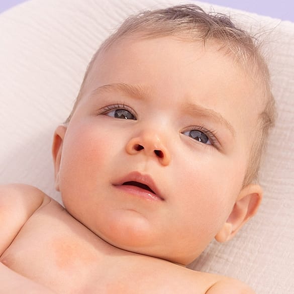 Application du produit sur bébé