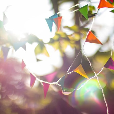 Drapeaux sur une ficelle