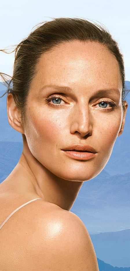 Contouring woman