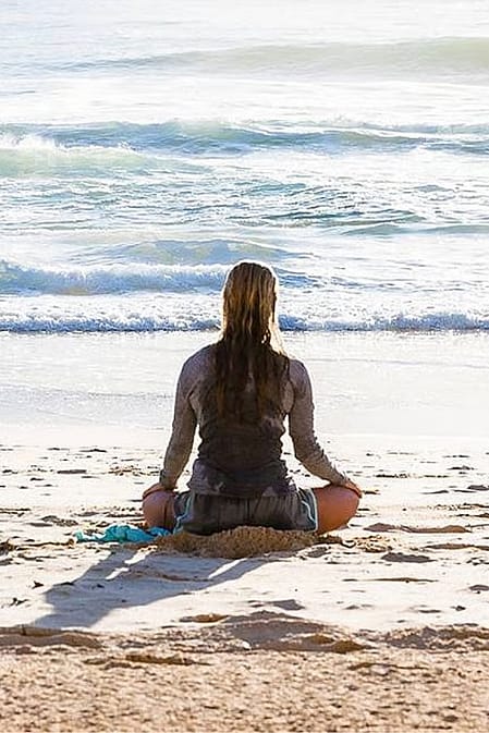 yoga devant la mer