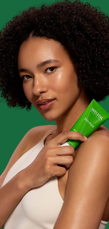 Woman with Skin Food Super Serum