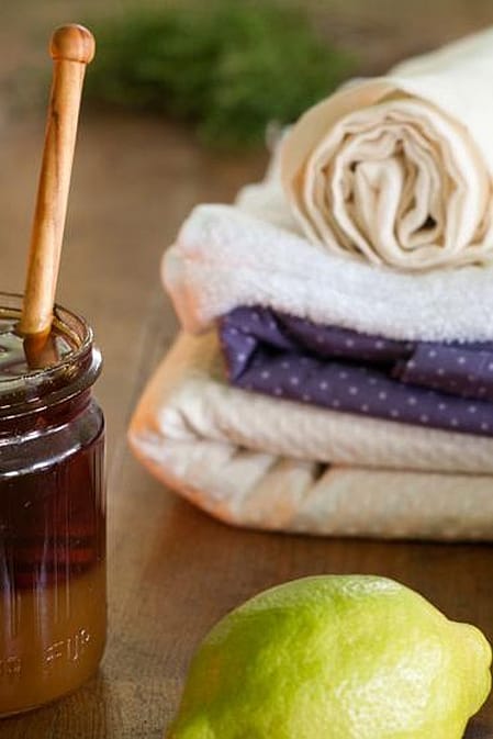 Honig, Zitronen und Handtücher