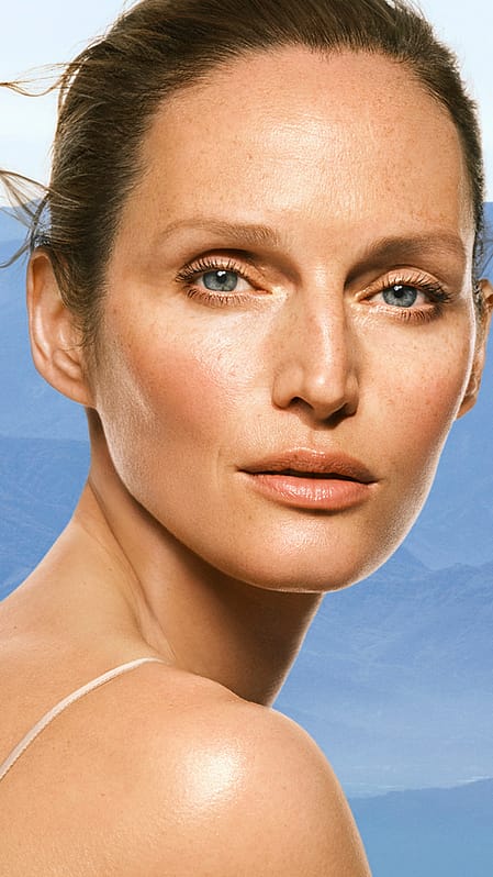 Sérum y Crema de Día Redeinsificante de Genciana Azul y Edelweis