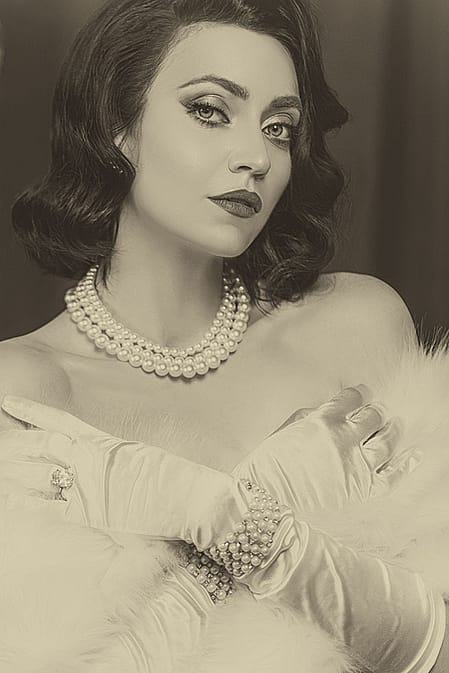Donna con abito elegante