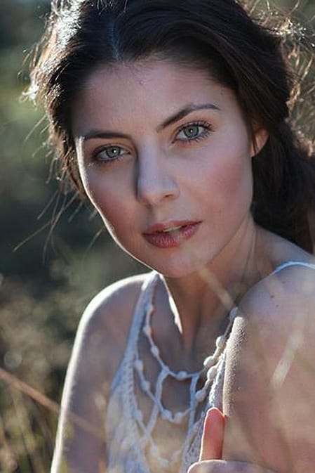 mujer en la naturaleza