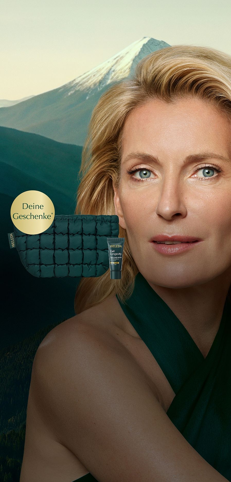 Maria Furtwängler mit einer gratis Proben und dunkelgrüner Kosmetiktasche von Cell Longevity