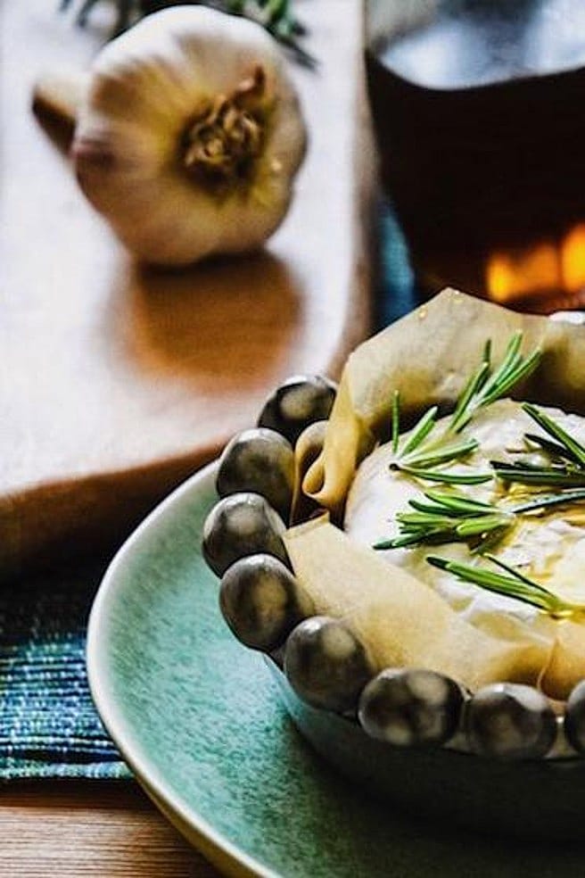 Camembert mit Rosmarin