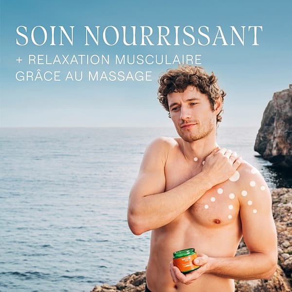 Application du body butter. Soin nourrissant + relaxation musculaire grâce au massage.