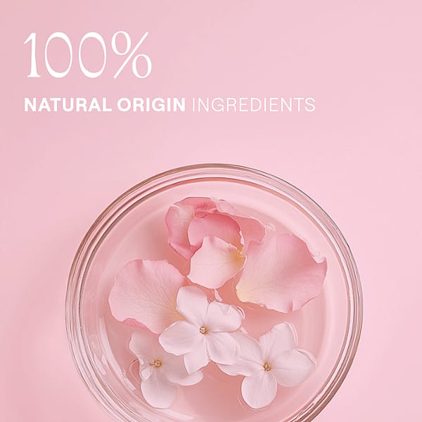 Rose petals.100% natural origin ingredients.