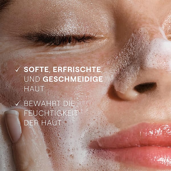 Zarter Reinigungsschaum