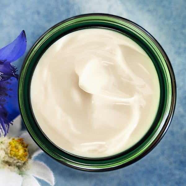 Crema de Día Redensificante de Genciana Azul y Edelweiss